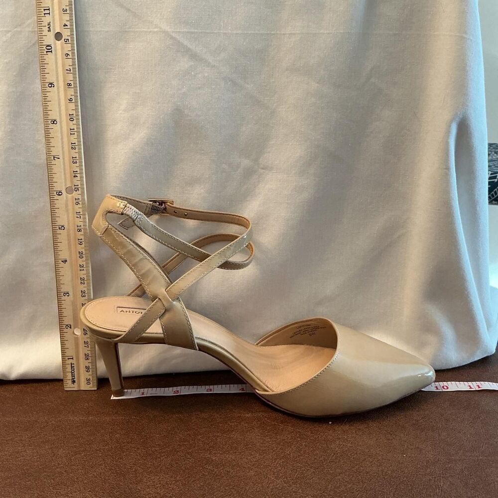 Antonio-melani Women's Tan and Gold Sandals - Picture 7 of 8